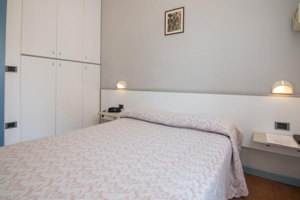 B&B Hotel Souvenir Cesenatico Bilik gambar
