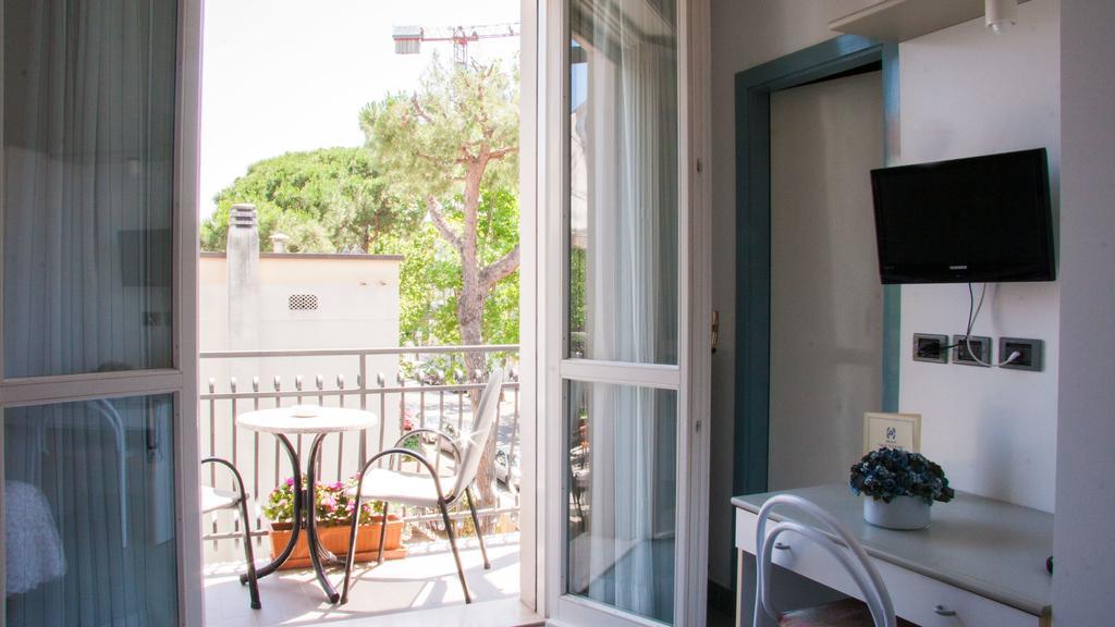 B&B Hotel Souvenir Cesenatico Bilik gambar